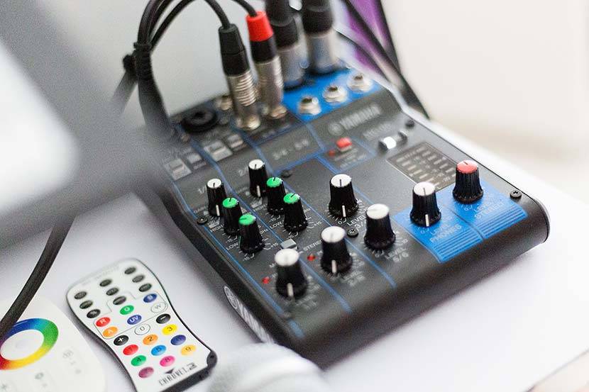 DJ Miki / Mix pult Yamaha