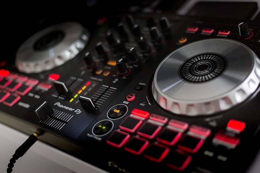 DJ Miki / Kontroler Pioneer