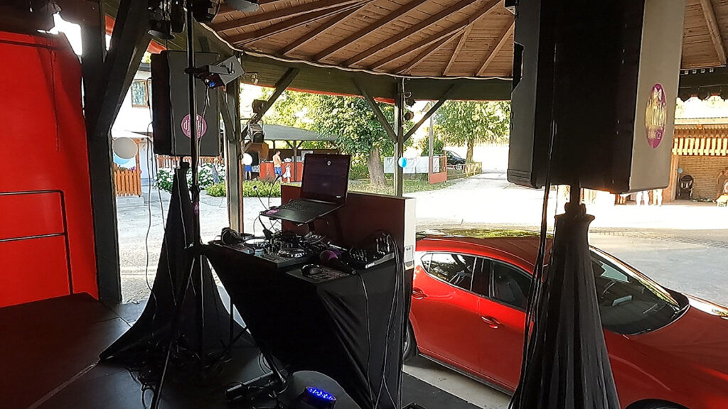 DJ Miki / Aparatura na oslavy